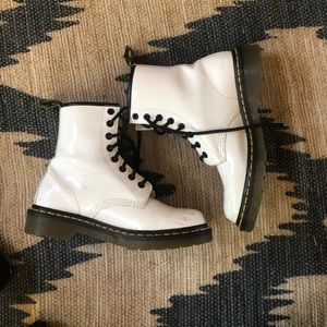 Dr. Martens White Patent Leather Boots Kids size4
